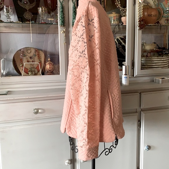 🌸Isaac Mizrahi jacket🌸 - Picture 2 of 5